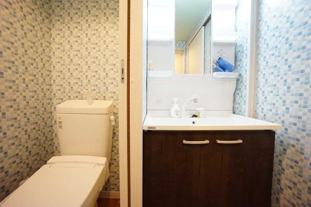 TERRY'S APARTMENT NAMBA SOUTH VI AD04A 大阪