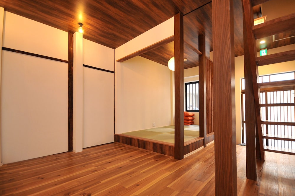 CONDOMINIUM HOUSE IN OSAKA SHIN-FUKAE 大阪