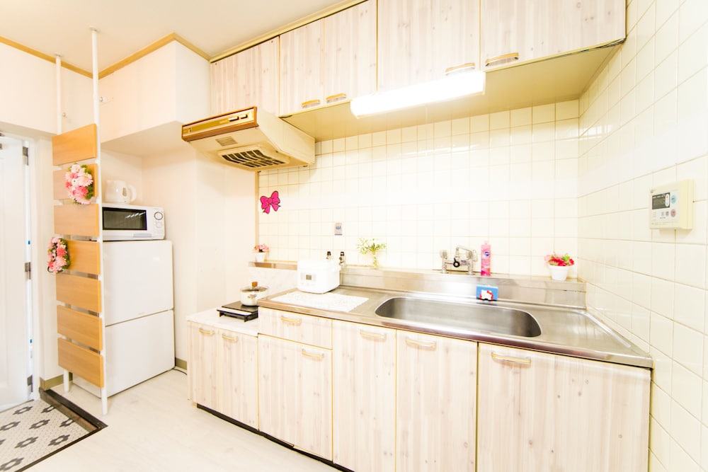 NAMBA DAIKOKUCHO WEST 402 大阪