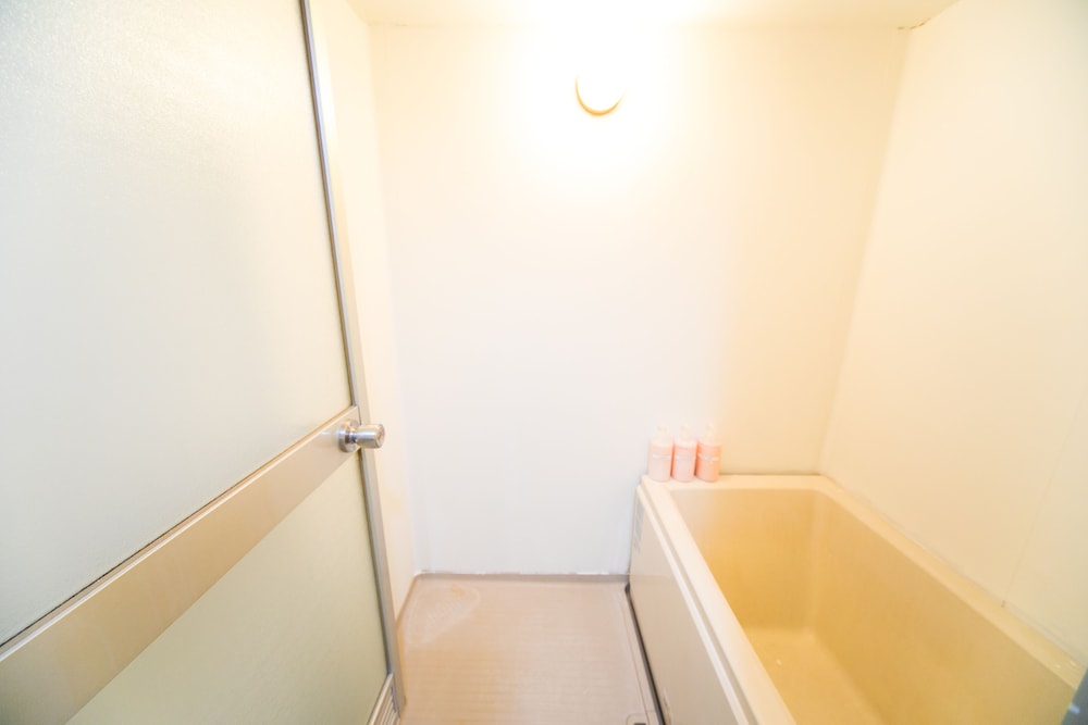 NAMBA DAIKOKUCHO WEST 402 大阪