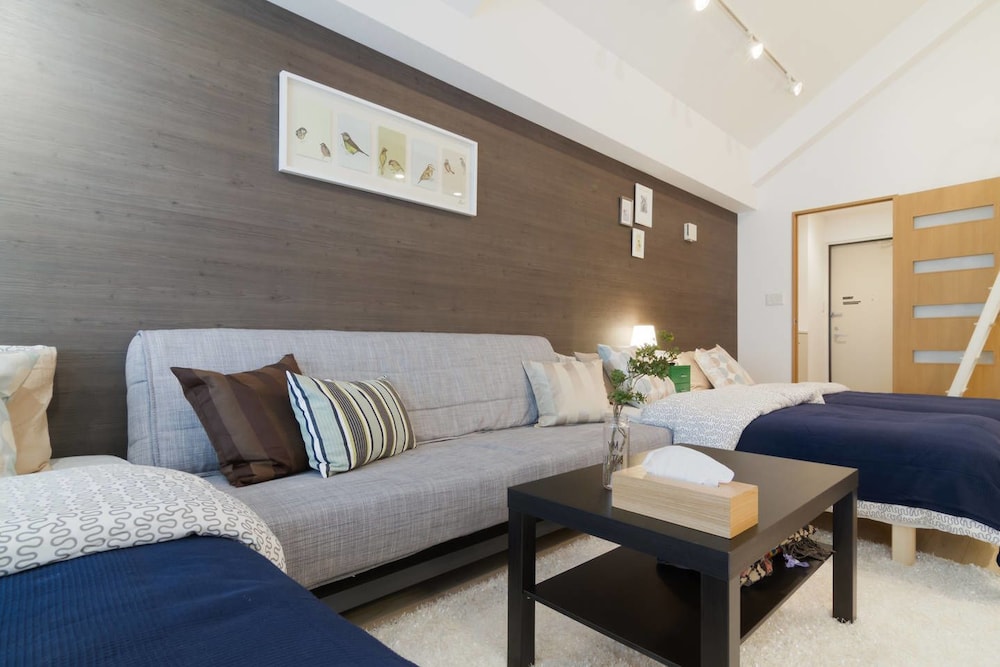NID NAMBA AT RESIDENCE EAST 大阪