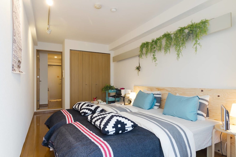 NID NAMBA AT RESIDENCE EAST 大阪