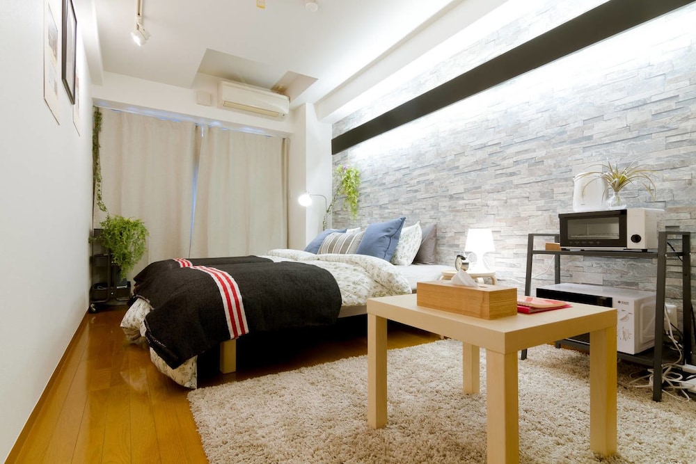 NID NAMBA AT RESIDENCE EAST 大阪