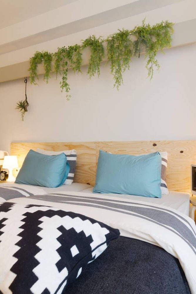 NID NAMBA AT RESIDENCE EAST 大阪