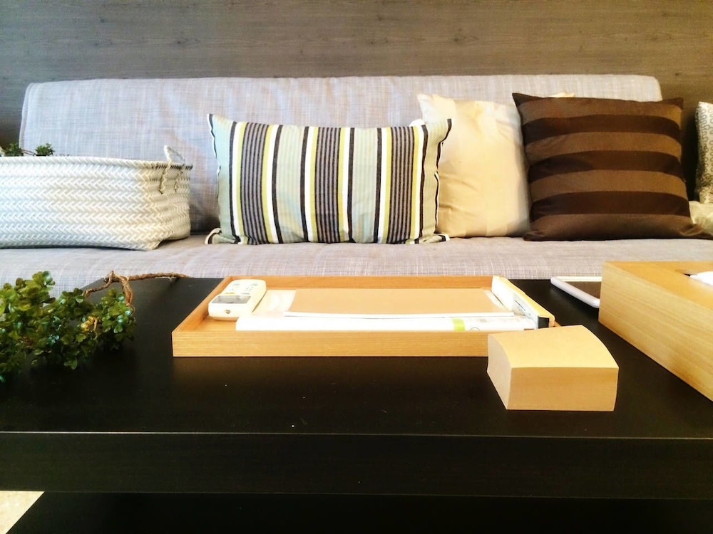 NID NAMBA AT RESIDENCE EAST 大阪
