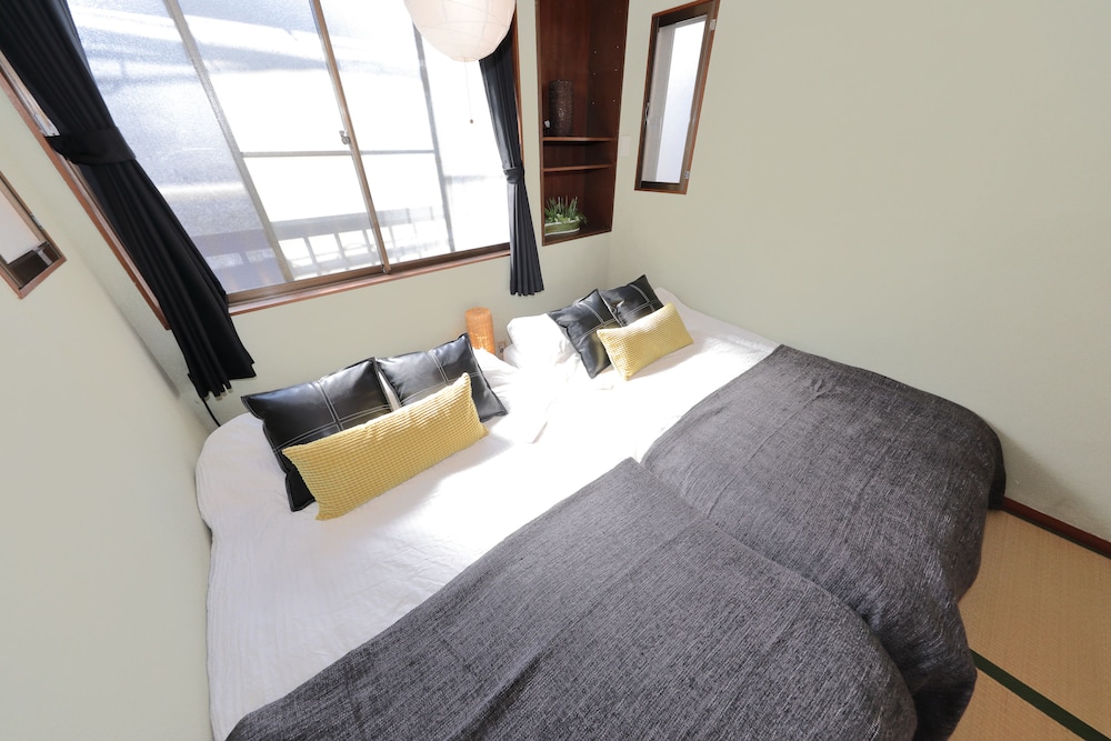 NAMBA EAST HOUSE01 大阪