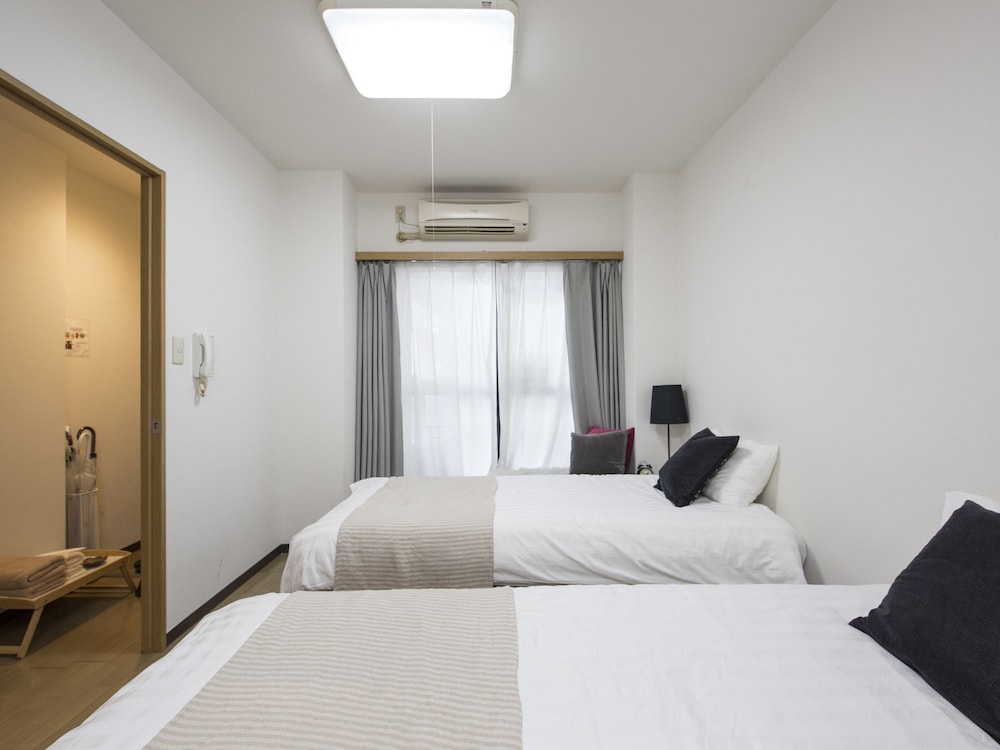NID NAMBA AT ADEL HEIM 大阪