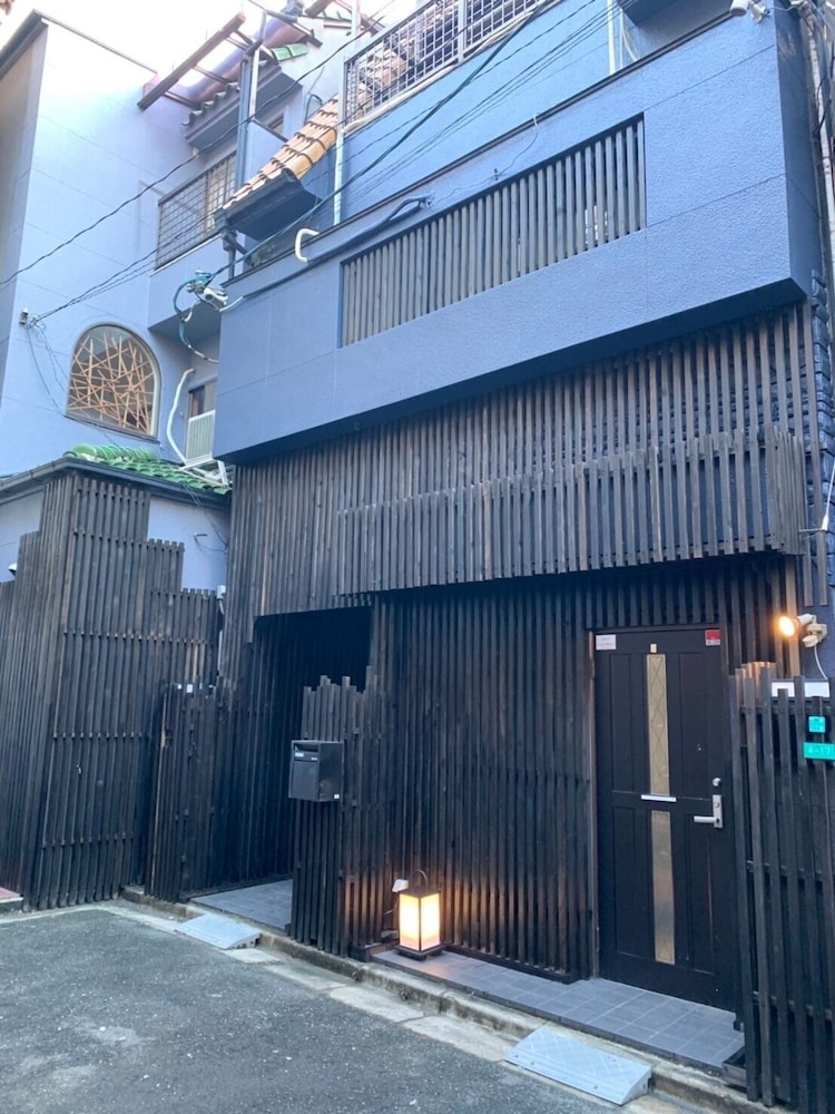 VERY HOUSE 日本橋 A 大阪