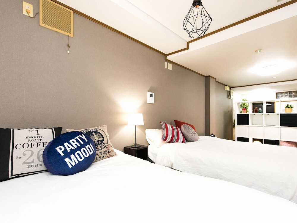VERY HOUSE 日本橋 A 大阪