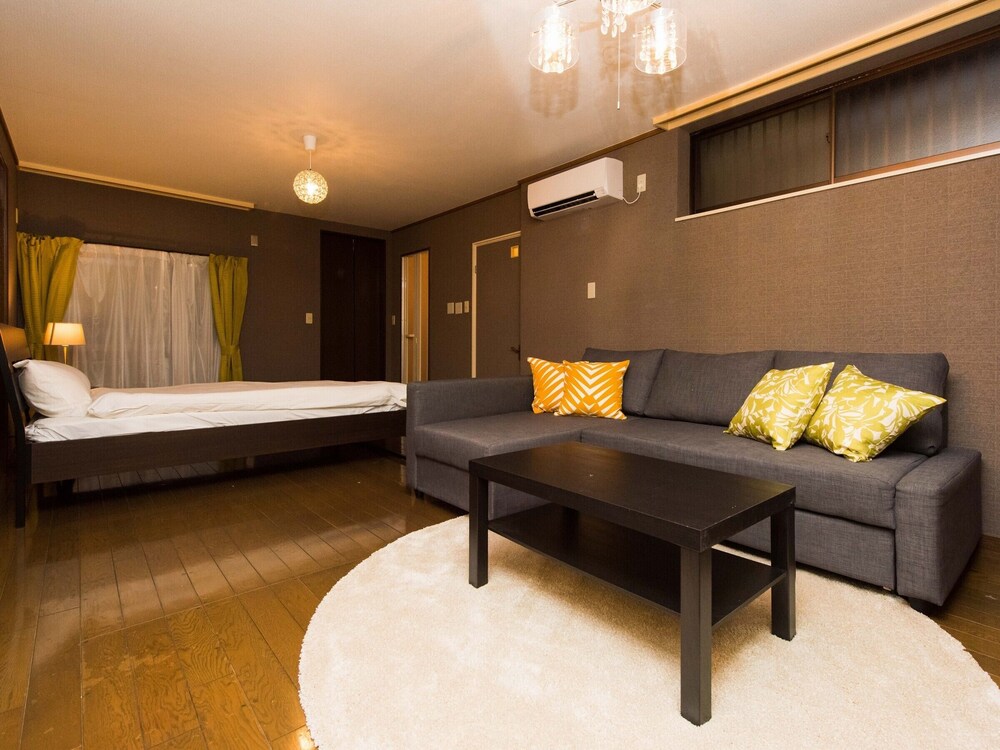 VERY HOUSE 日本橋 A 大阪