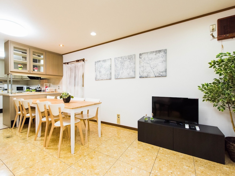 VERY HOUSE 日本橋 A 大阪