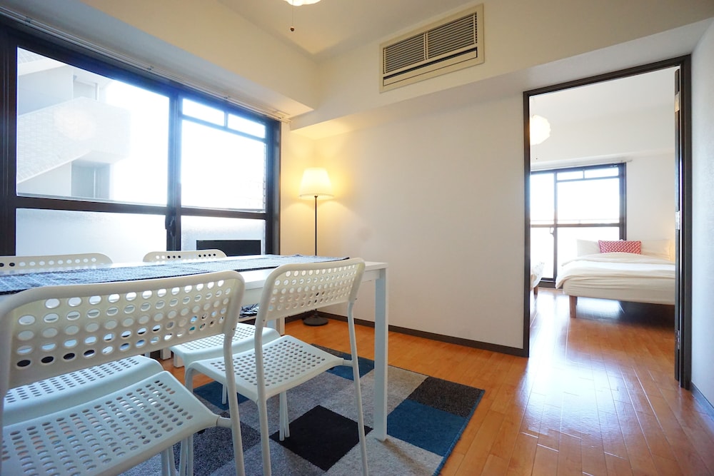 TERRY'S APARTMENT SHINSAIBASHI EAST I G10C 大阪