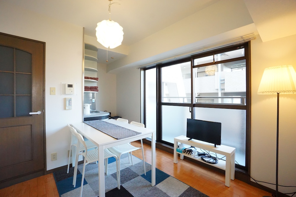 TERRY'S APARTMENT SHINSAIBASHI EAST I G10C 大阪