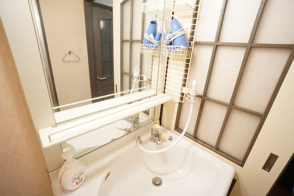TERRY'S APARTMENT SHINSAIBASHI EAST I G10C 大阪