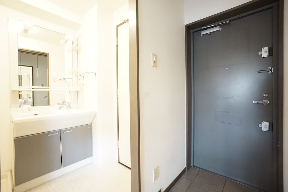 TERRY'S APARTMENT SHINSAIBASHI EAST I G10C 大阪