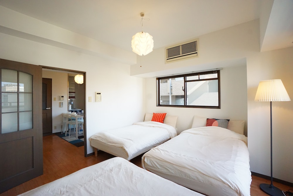 TERRY'S APARTMENT SHINSAIBASHI EAST I G10C 大阪