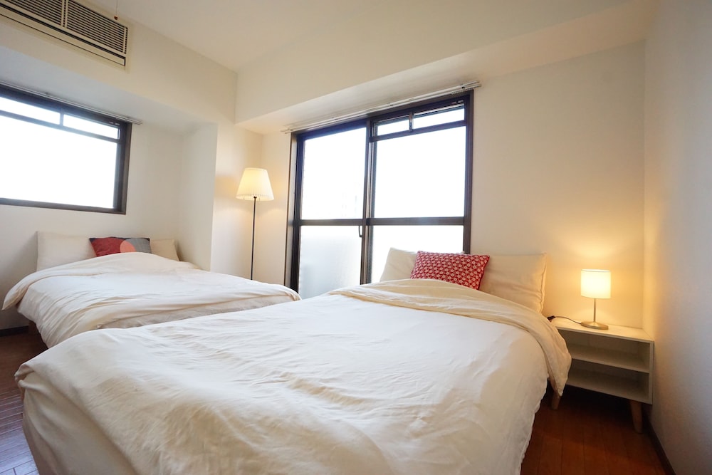 TERRY'S APARTMENT SHINSAIBASHI EAST I G10C 大阪