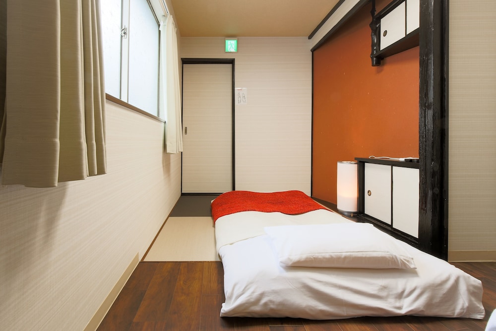 D HOUSE TERADACHO 大阪