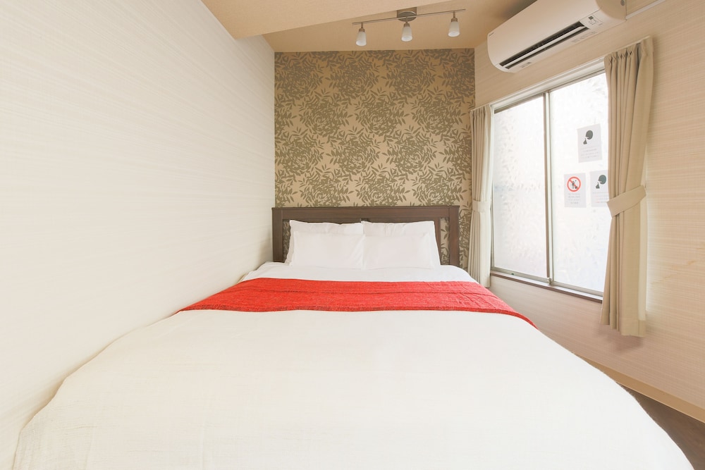 D HOUSE TERADACHO 大阪