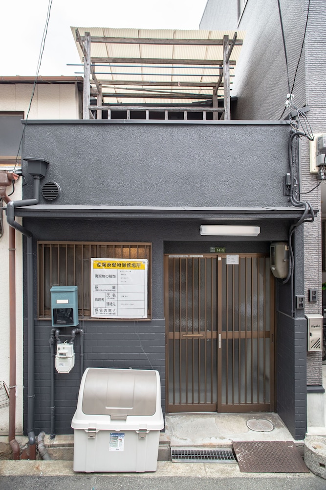 BAR HOSUTEL 四貫島 大阪