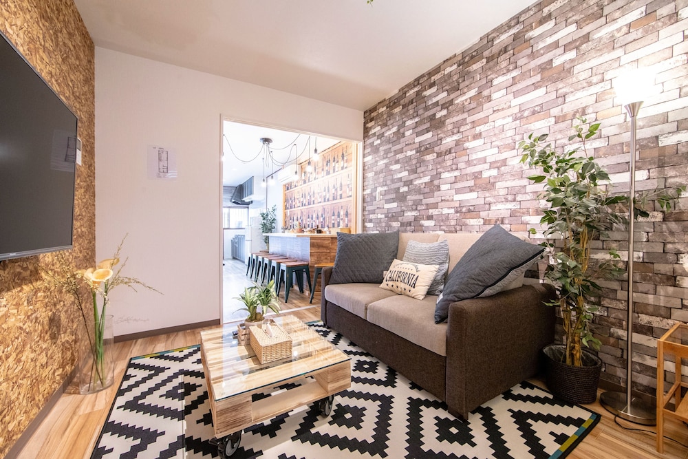 BAR HOSUTEL 四貫島 大阪