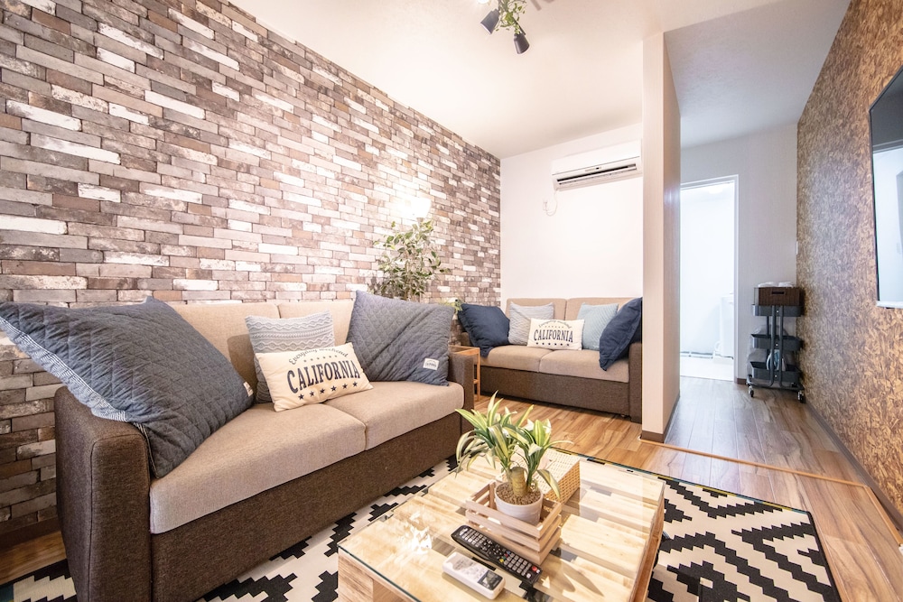 BAR HOSUTEL 四貫島 大阪