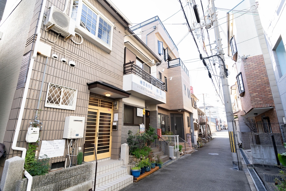 HIGASHI KAGAYA JAPANESE VILLA DJ 大阪