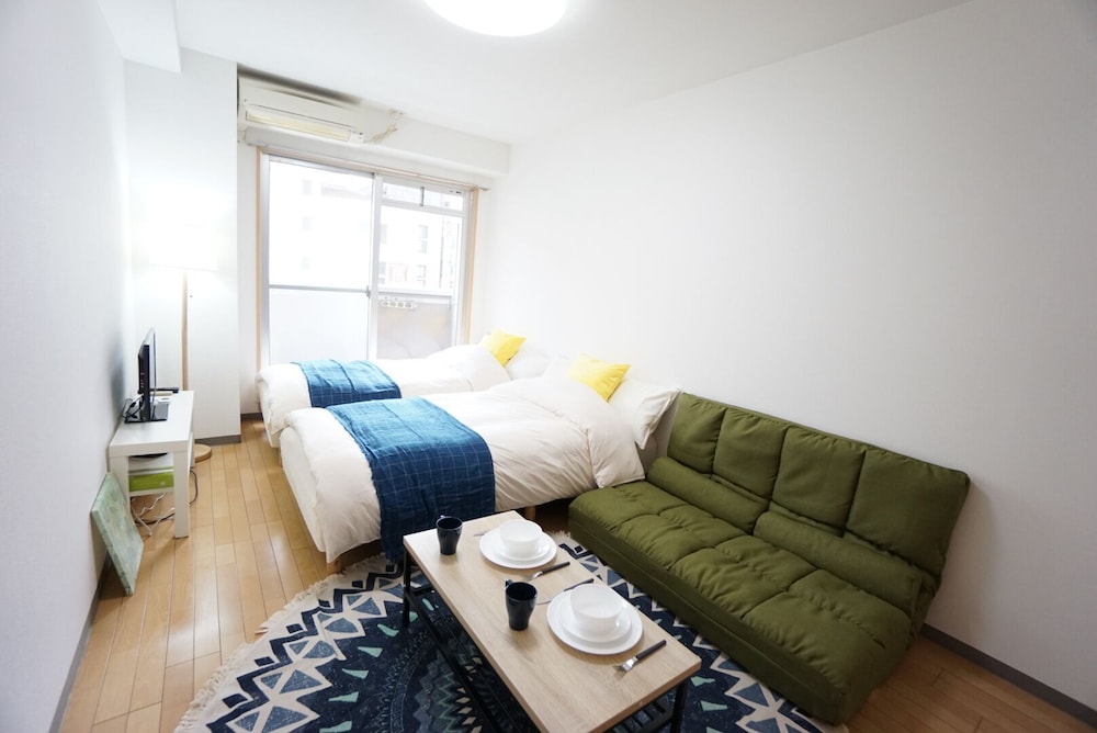 TERRY'S APARTMENT NAMBA SOUTH I V02A 大阪