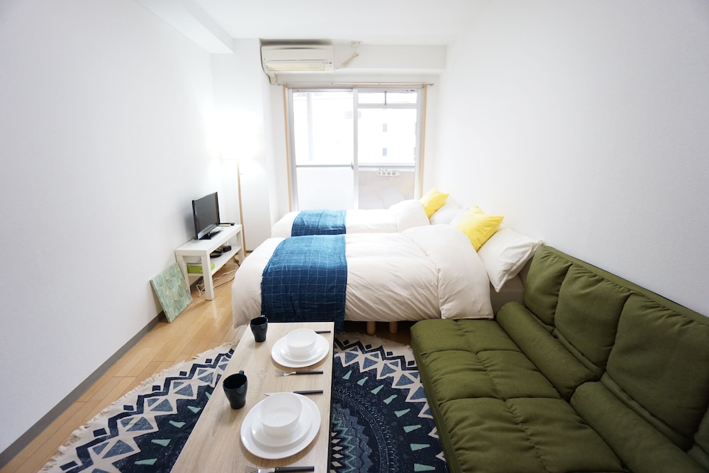 TERRY'S APARTMENT NAMBA SOUTH I V02A 大阪