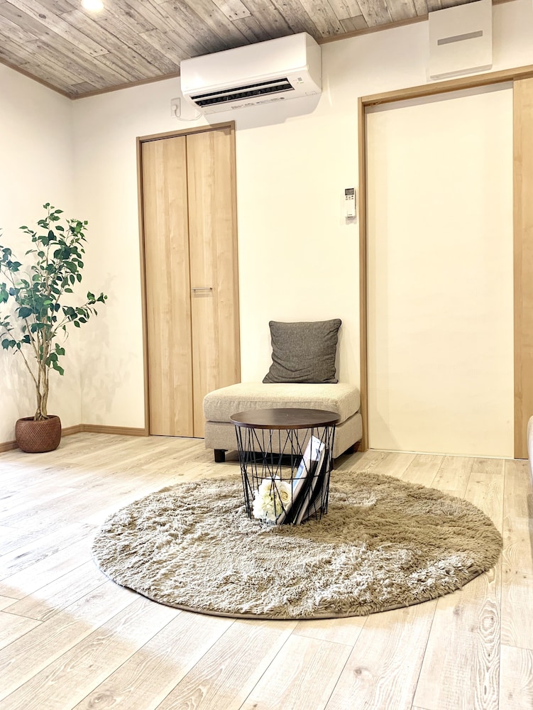 HANAZONOMINAMI APARTMENT 201 大阪