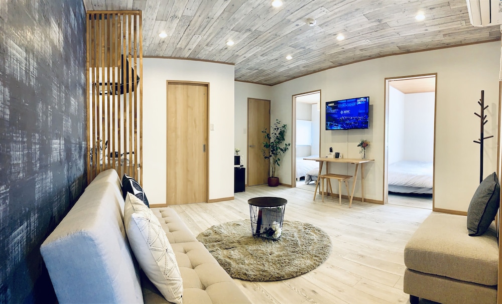 HANAZONOMINAMI APARTMENT 201 大阪
