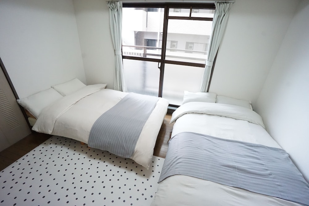 TERRY'S APARTMENT SHINSAIBASHI EAST I G11A 大阪