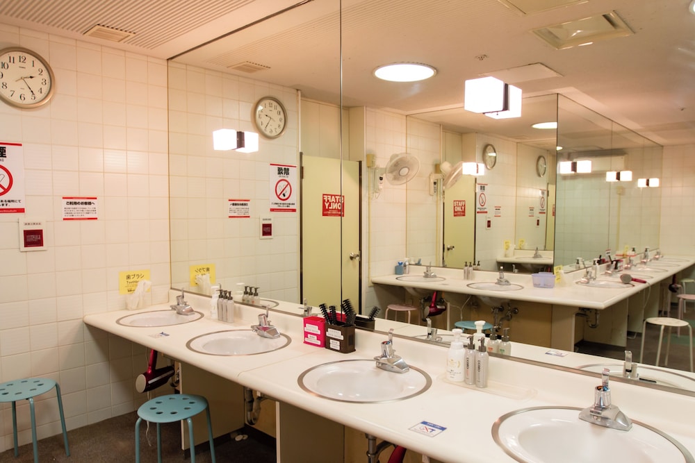 男性専用 カプセルホテル朝日プラザ心斎橋 大阪