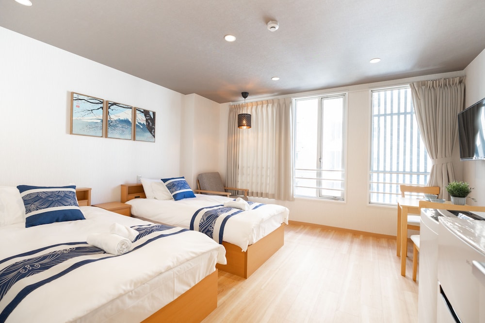 TSURU INN SHINSAIBASHI DZ 大阪