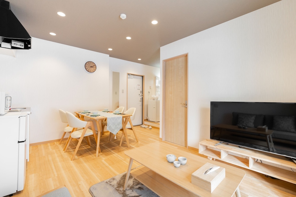 TSURU INN SHINSAIBASHI DZ 大阪