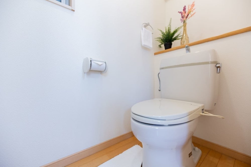STATION & WHITE OSAKA STATION 4BR LUXURY HOUSE 大阪