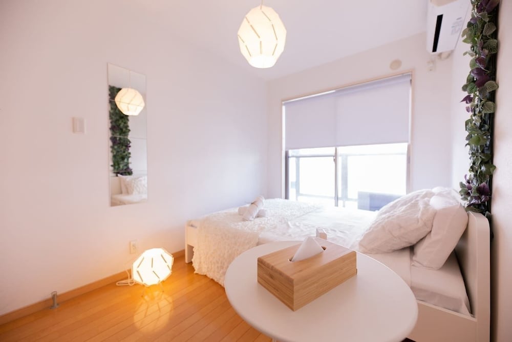 STATION & WHITE OSAKA STATION 4BR LUXURY HOUSE 大阪