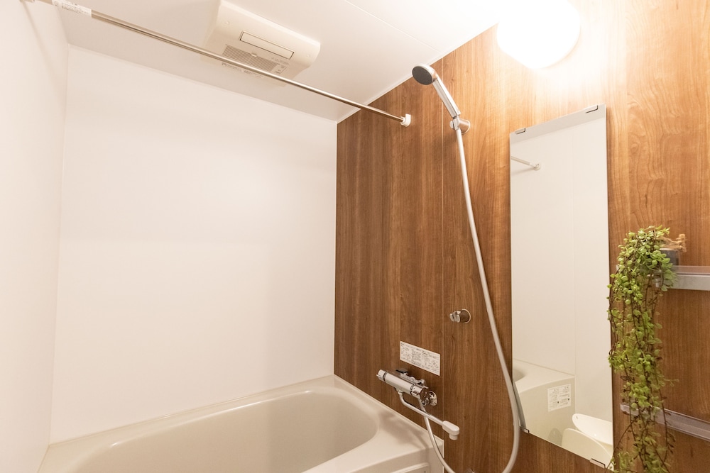 OSAKA WAYSIDE INN 大阪