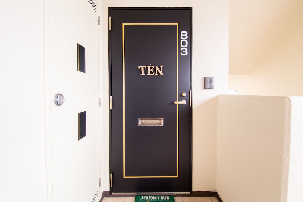 COMFORT SELF HOUSE TEN 大阪