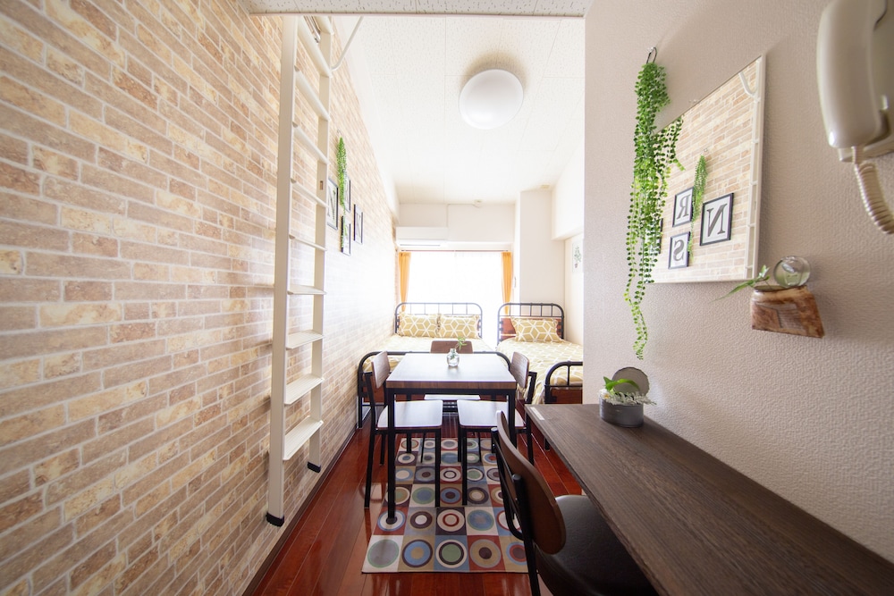 COMFORT SELF HOUSE TEN 大阪