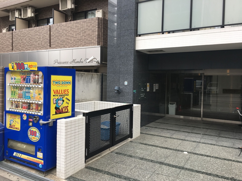 ブルー ビー 難波 1302 大阪