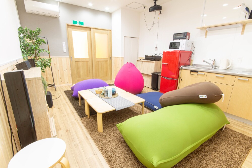 CHILL HOUSE 大阪