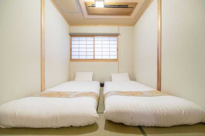 OSAKA KUROMON ICHIBA KINGYOU 大阪