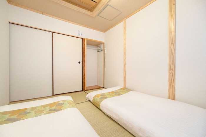 OSAKA KUROMON ICHIBA KINGYOU 大阪