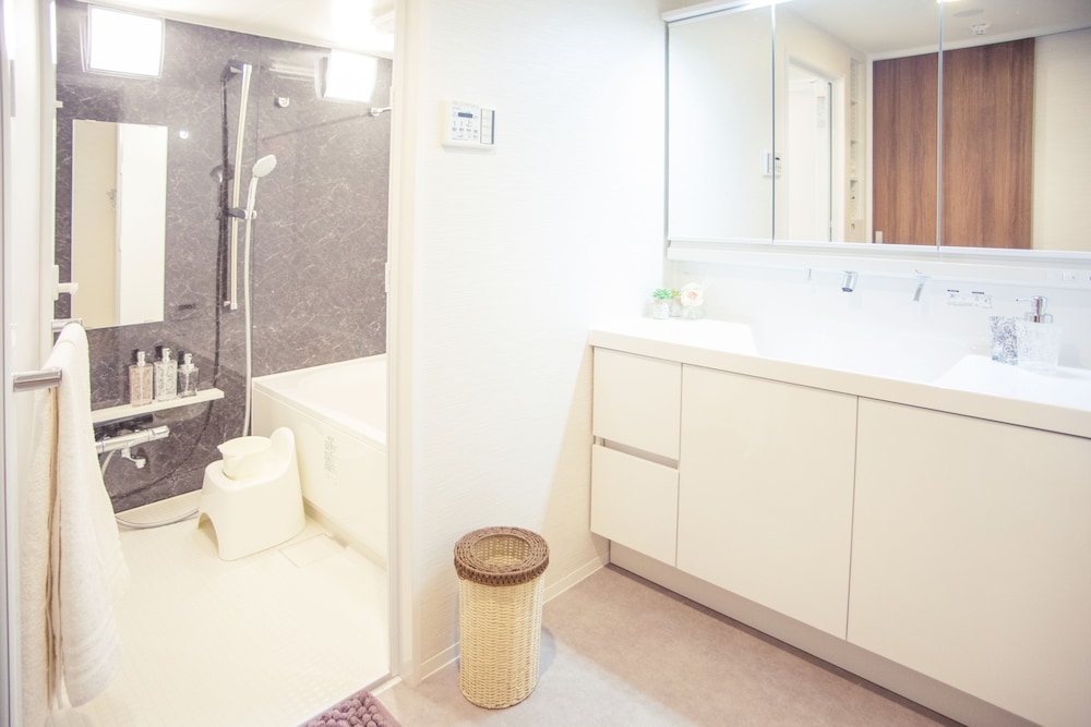 HOYOU SUITE RESIDENCE OSAKA ASHIHARABASHI STATION FRONT 大阪
