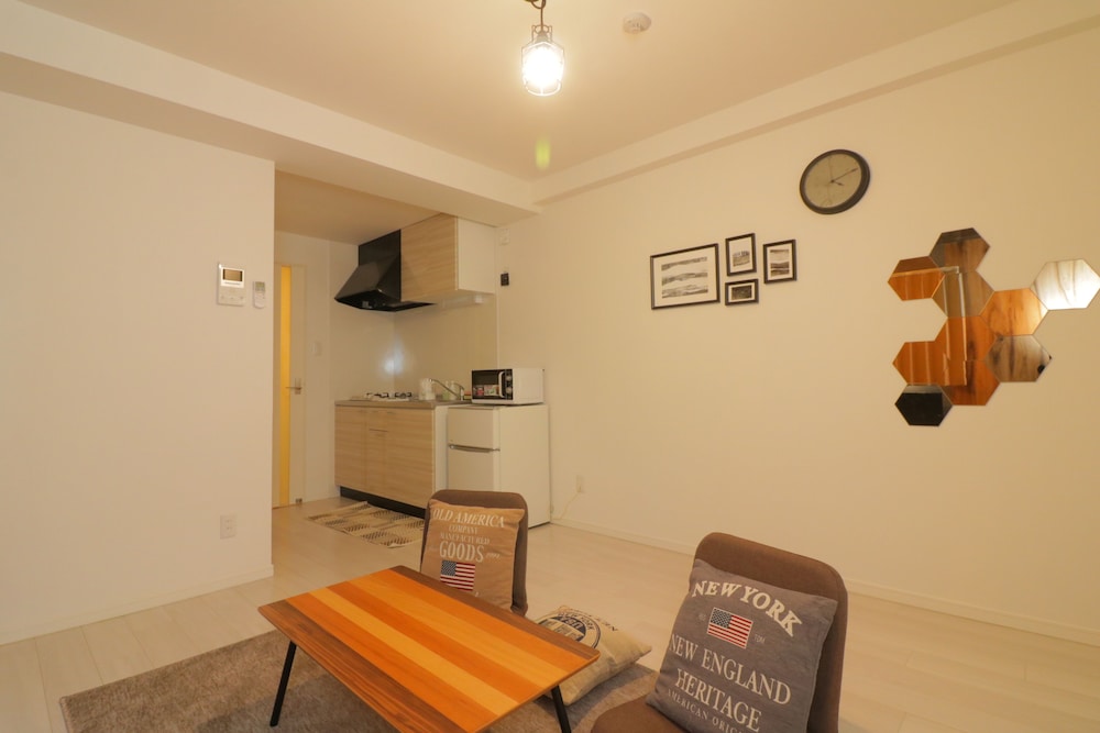 MODERN APARTMENT OSAKA DOME MAE 大阪