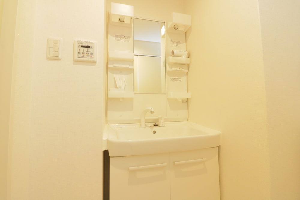 MODERN APARTMENT OSAKA DOME MAE 大阪
