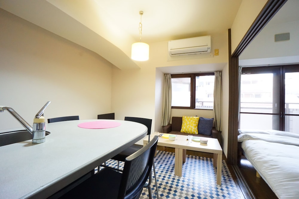 TERRY'S APARTMENT SHINSAIBASHI EAST I G05B 大阪