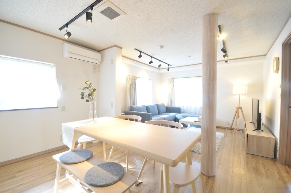 CONDOMINIUM HOUSE TEN-ROKU 大阪