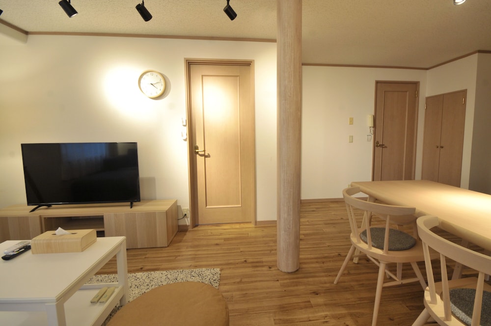 CONDOMINIUM HOUSE TEN-ROKU 大阪